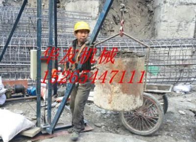 點(diǎn)擊查看詳細(xì)信息<br>標(biāo)題：華友機(jī)械建筑 挖樁 打井用小吊機(jī) 閱讀次數(shù)：6776